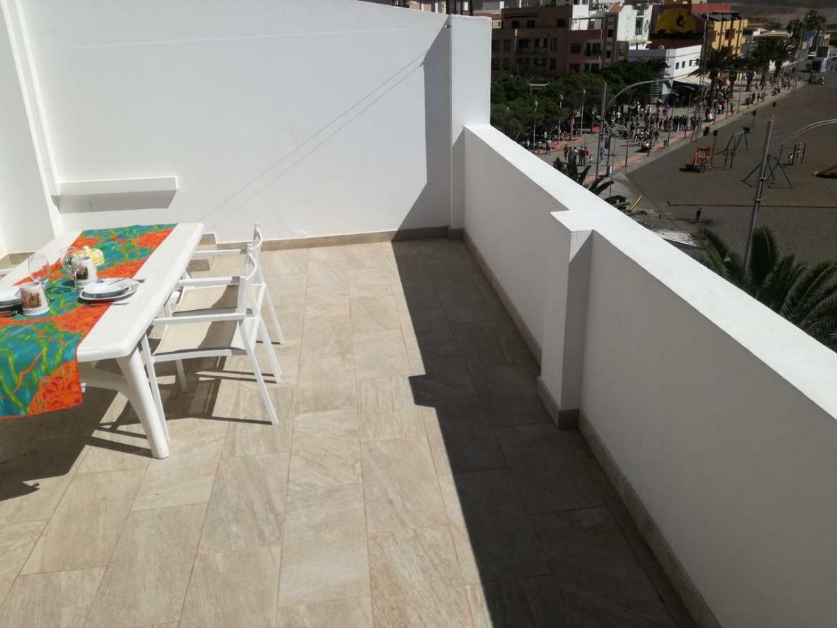 Atico En Primera Linea De Playa Gran Tarajal Kültér fotó